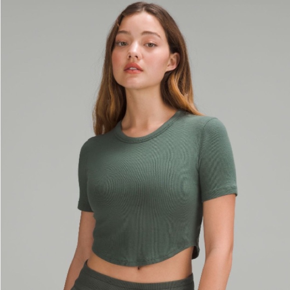 lululemon Cropped Hold Tight Tee
